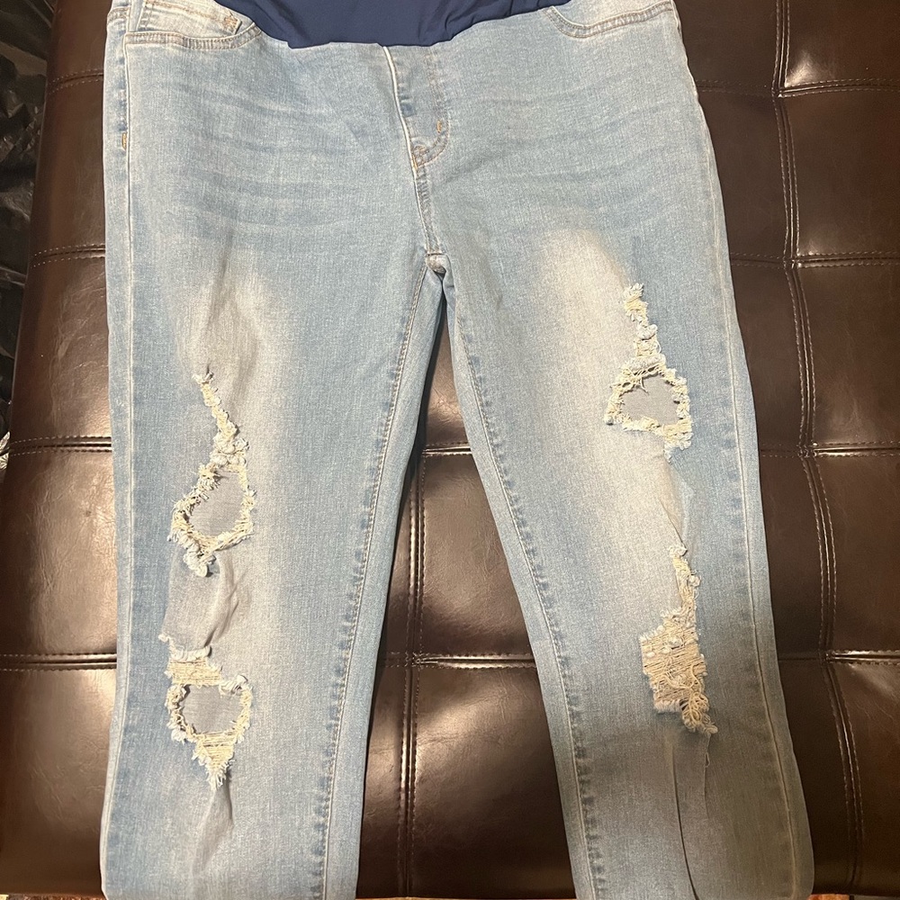 Maternity Distressed Jeans
